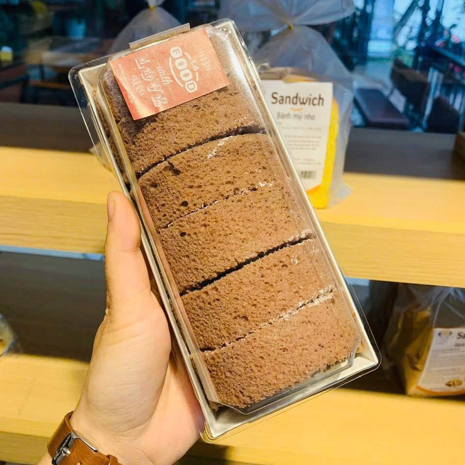 Bánh bông lan socola